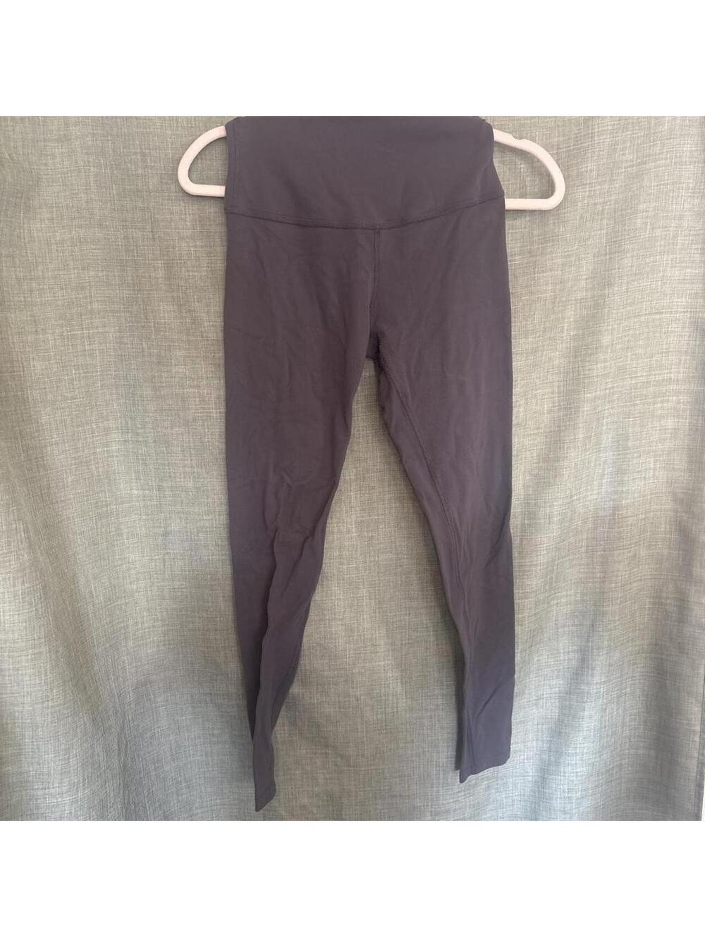 Beyond Yoga Women's Grey and Black Legging